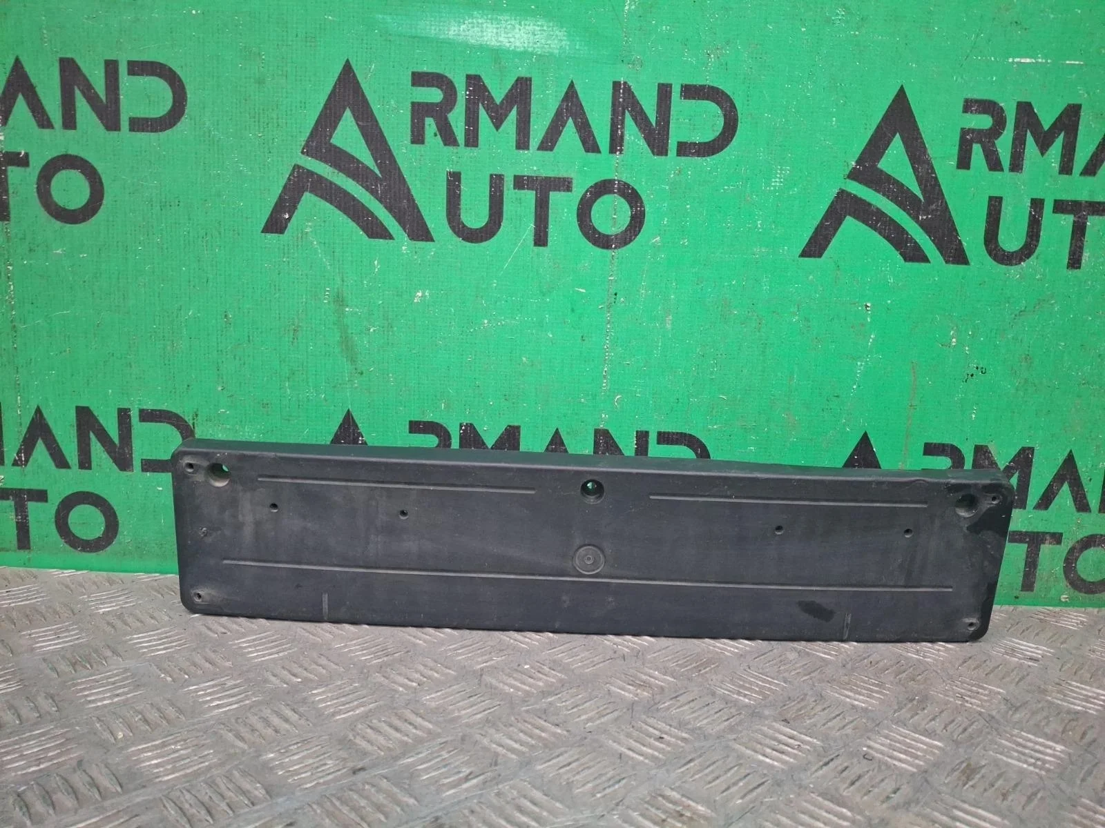 Площадка под Гос номер BMW X1 2012-2015 51117303797 E84, передняя