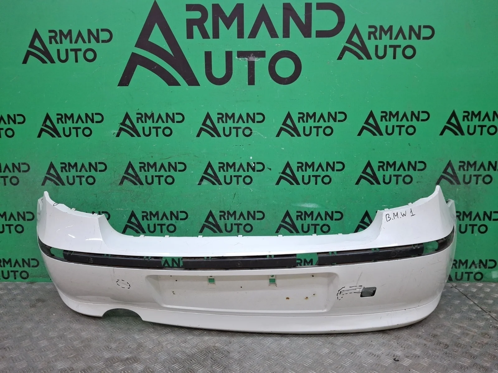 Бампер BMW 1 series 2007-2011 51127186087 E81 E87, задний