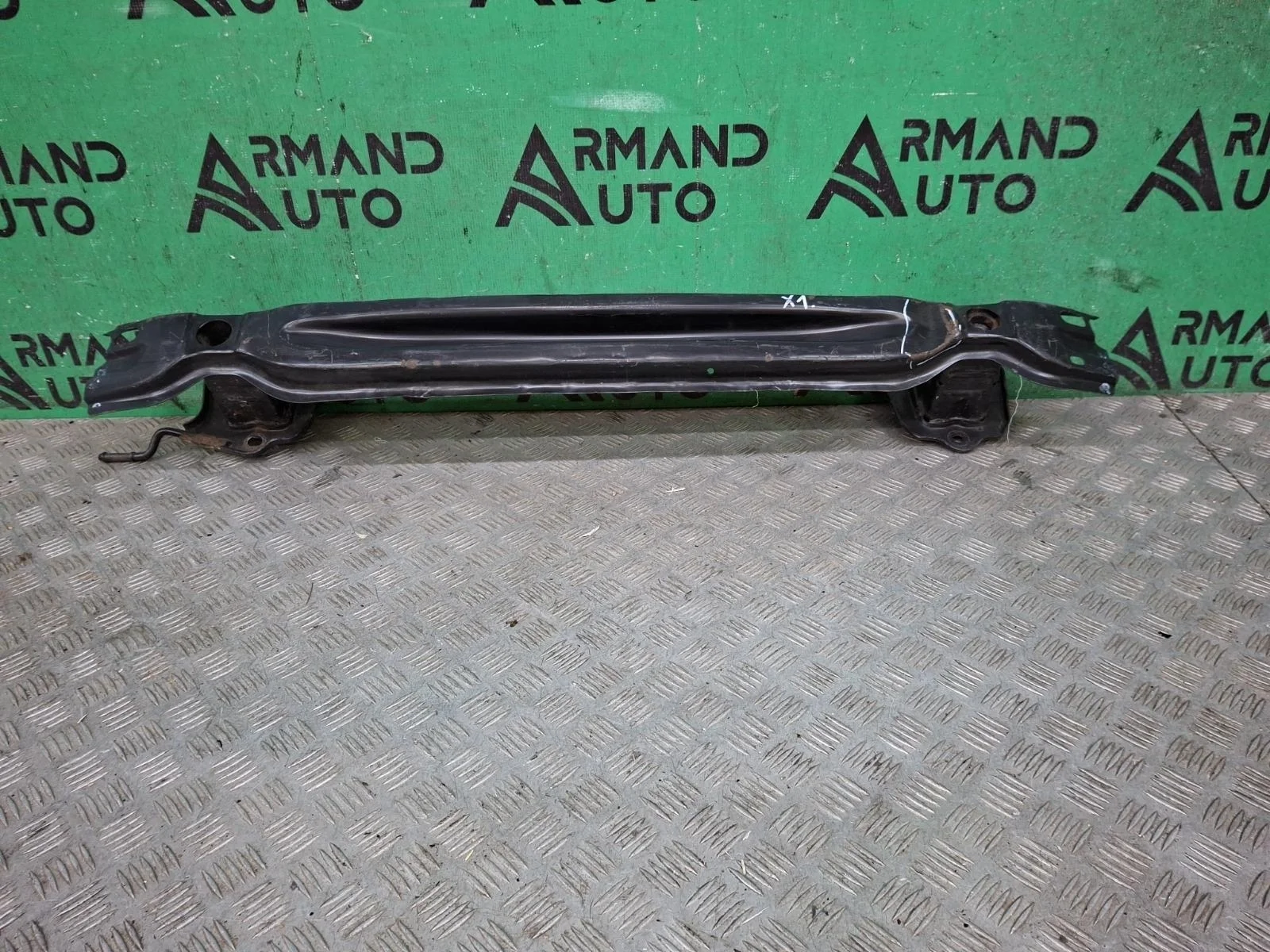 Усилитель бампера BMW X1 2009-2015 51122990162 E84, задний