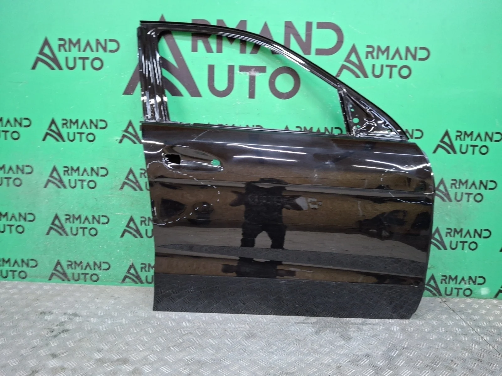 Дверь Mercedes M ML GLE-Class 2011-2018 A1667200205 W166, передняя правая