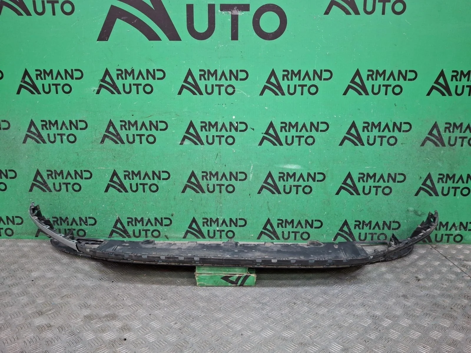 Юбка бампера Volkswagen Touareg 2014-2018 7P6807061H9B9 2, передняя