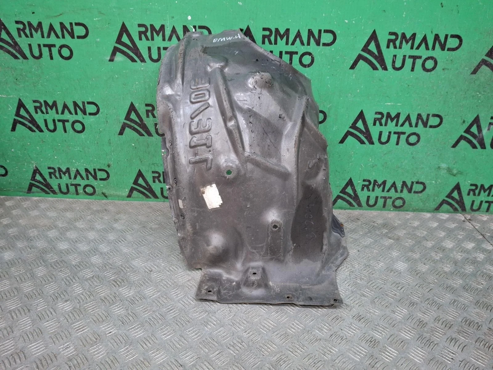 Подкрылок BMW 3 series 2011-2020 51717260699 F30 F31, передний левый