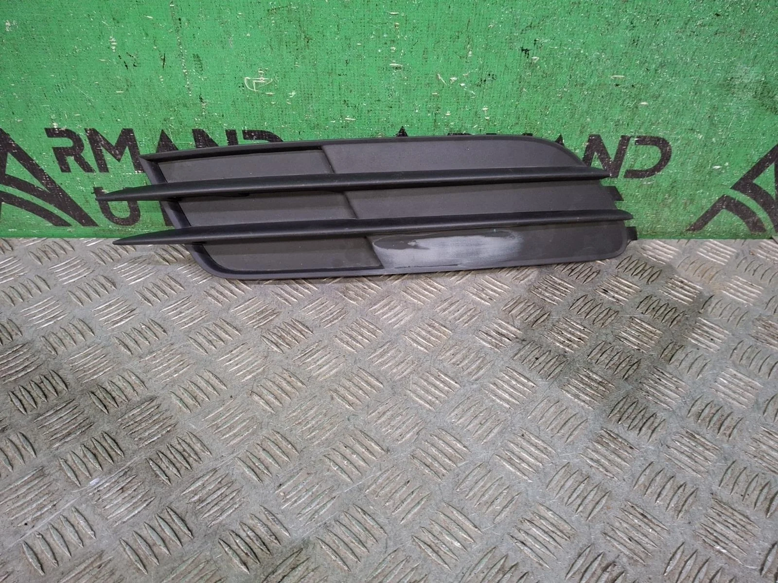 Решетка бампера Audi A6 2011-2014 4G08076819B9 4 C7, передняя левая