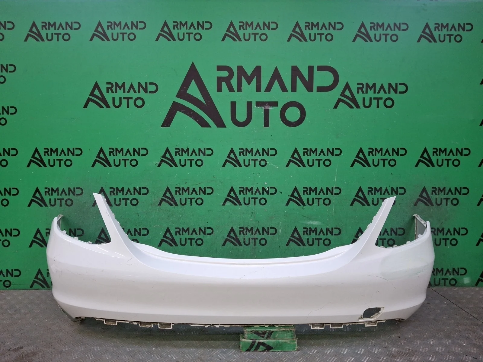 Бампер Mercedes C-Class 2014-2021 A2058800447 W205, задний