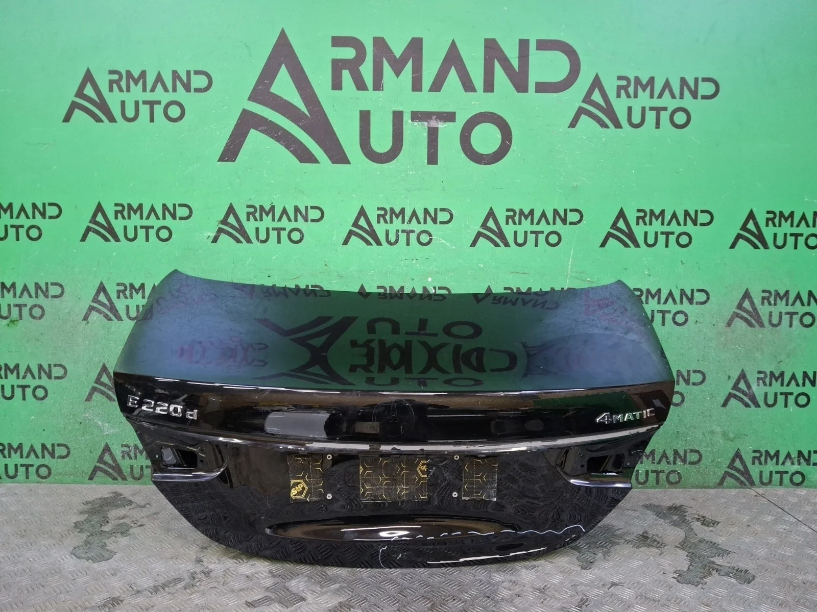 Крышка багажника Mercedes E-Class 2020-2023 A2137506600 W213