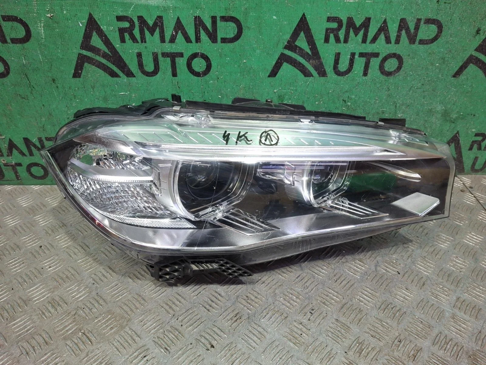 Фара BMW X5 2013-2018 63117317102 F15, правая