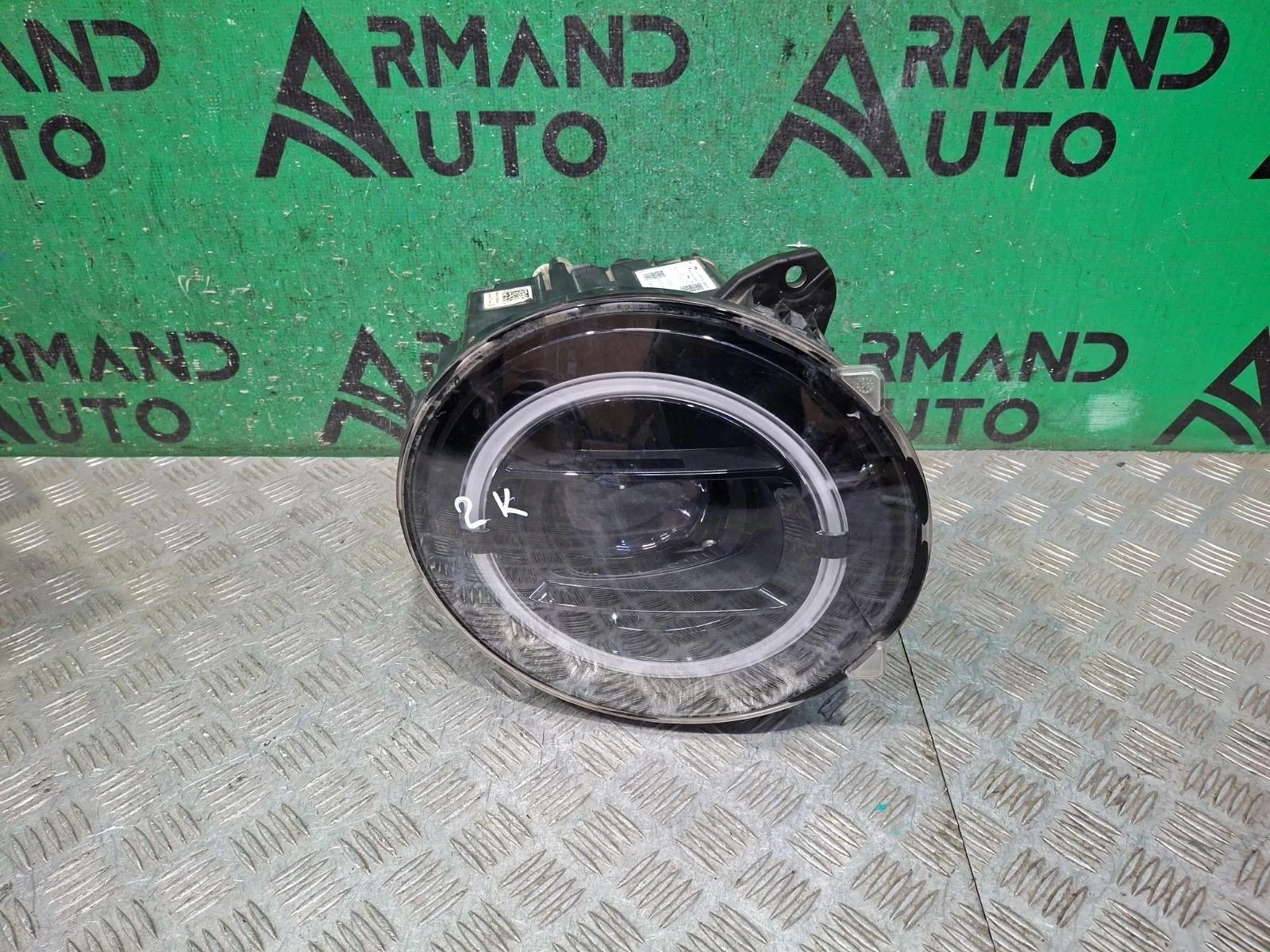 Фара Mercedes G-Class 2018-2024 A4639067201 W463, правая