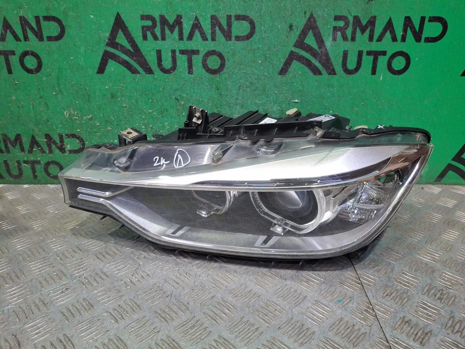 Фара BMW 3 series 2011-2016 63117314531 F30 F31, левая
