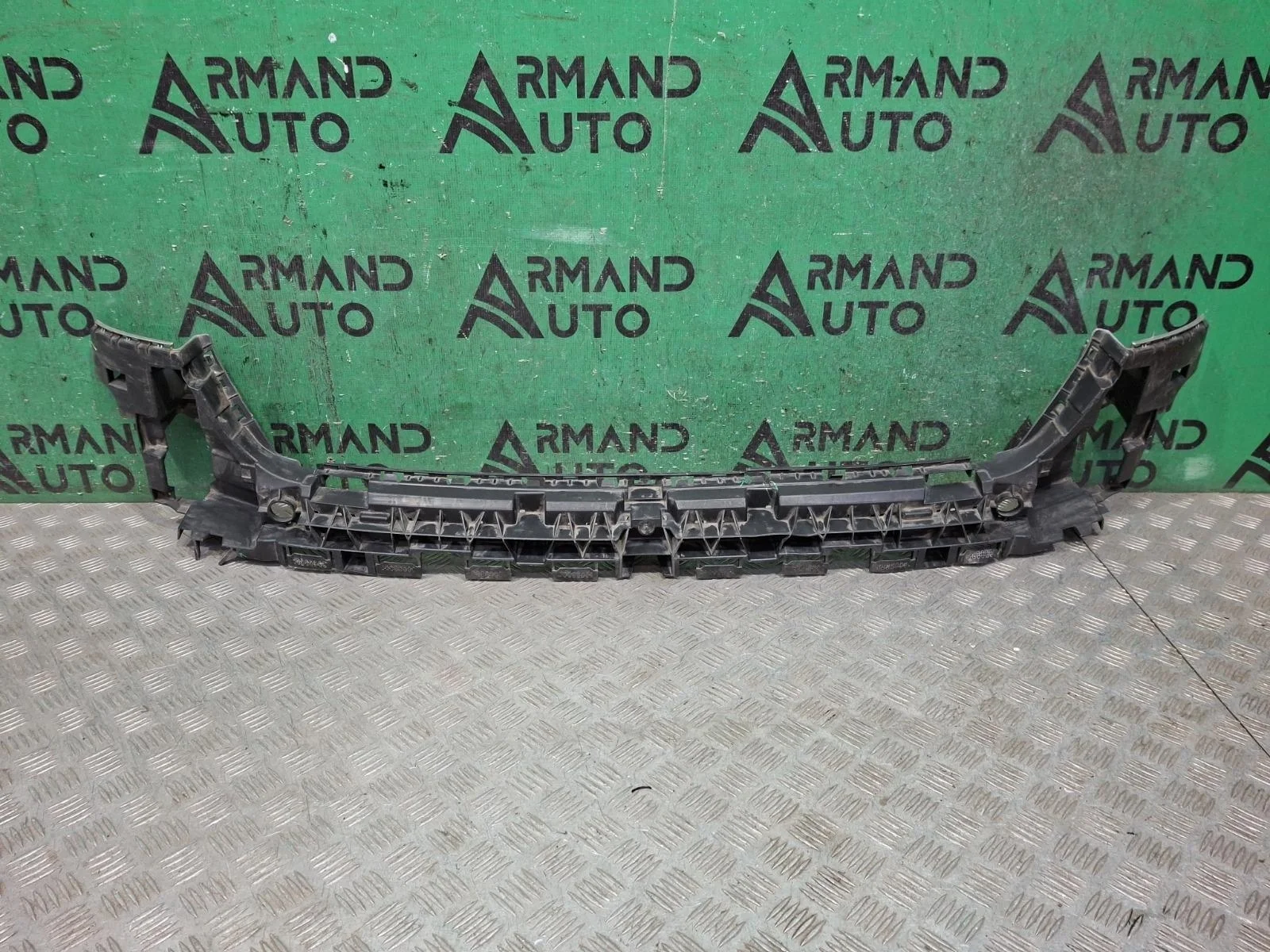 Кронштейн бампера Audi A4 2007-2011 8K5807303CGRU 4 B8, задний