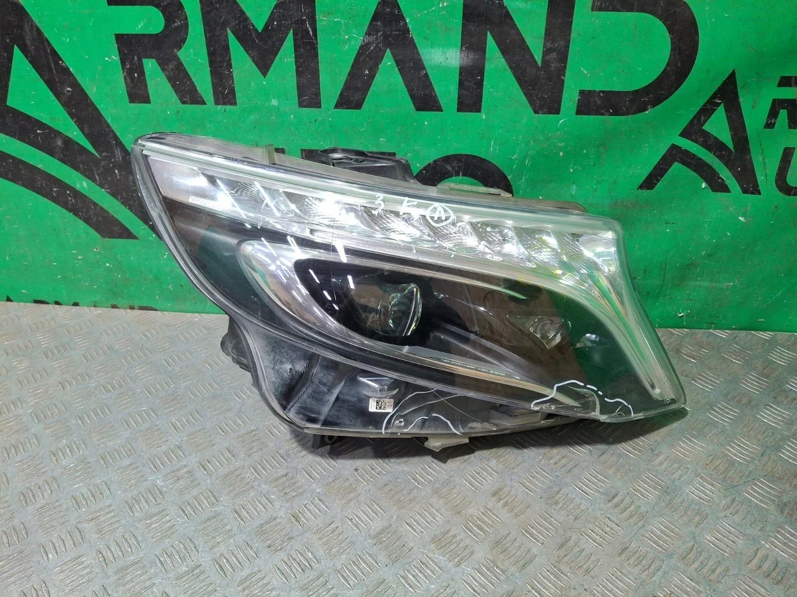 Фара Mercedes V-Class 2014-нв A4479065300 W447, правая