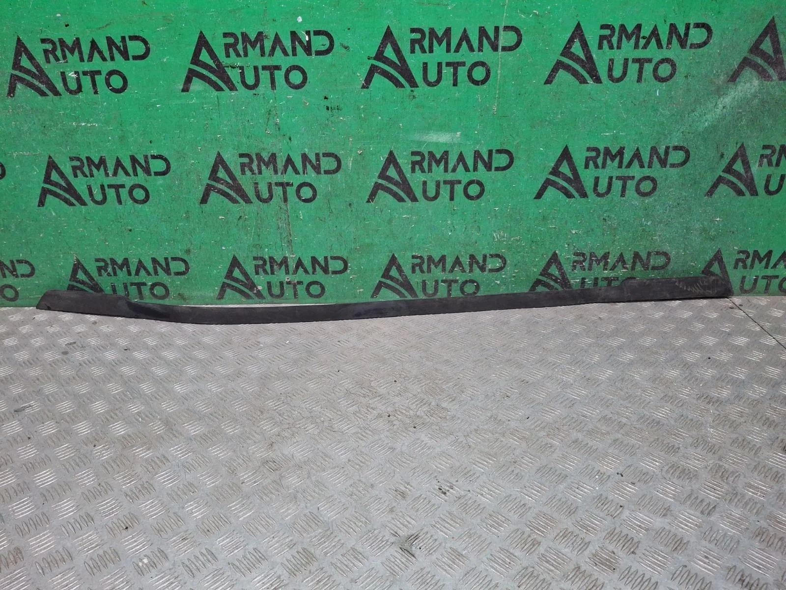 Спойлер бампера Volkswagen Touareg 2010-2014 7P68071109B9 2, передний