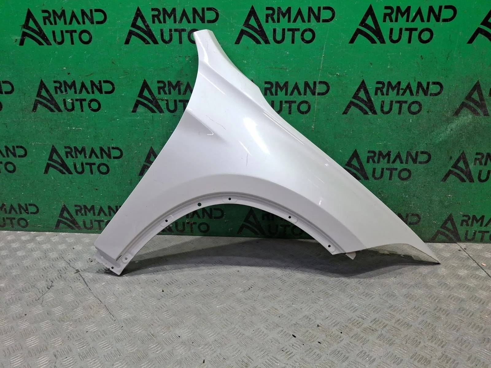 Крыло BMW X1 2015-2022 41007427300 F48, переднее правое