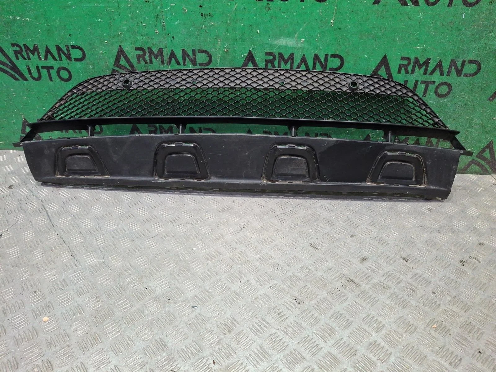 Решетка бампера Mercedes GLC-Class 2015-2019 A2538852400 X253, передняя