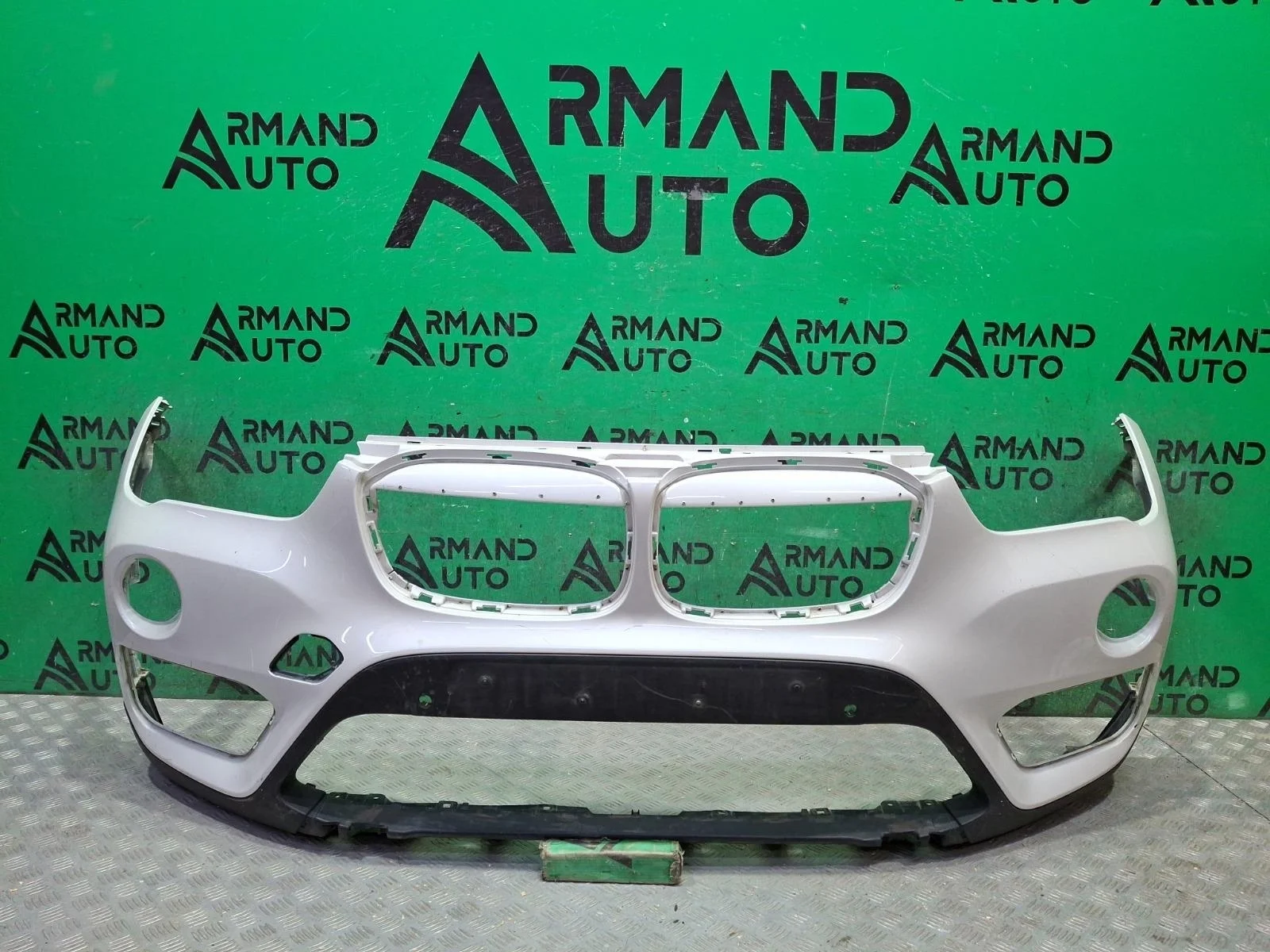 Бампер BMW X1 2015-2019 51117453562 F48, передний
