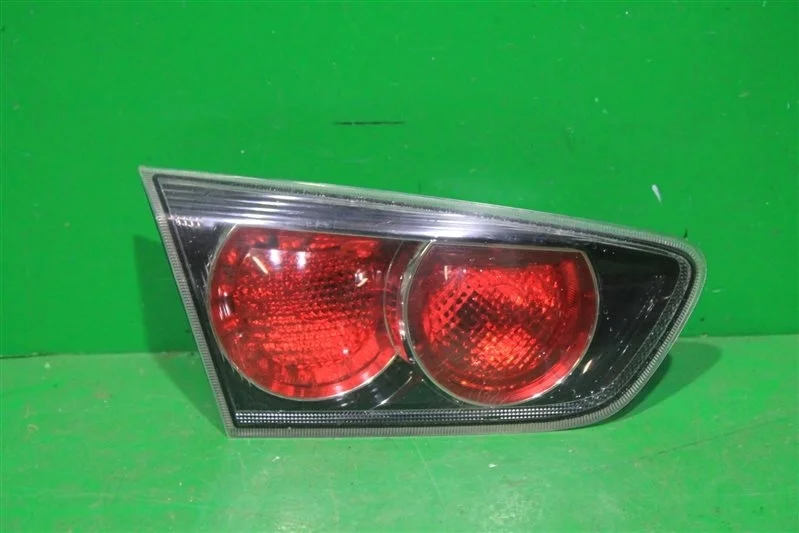 Фонарь внутренний MITSUBISHI LANCER 2011-2017 8337A087 10, левый