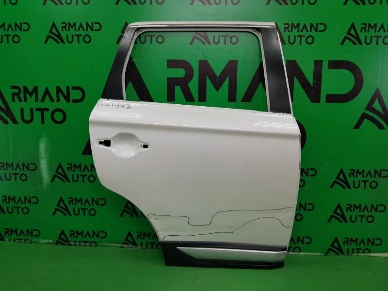 Дверь MITSUBISHI OUTLANDER 2015-2023 5730B558 3, задняя правая