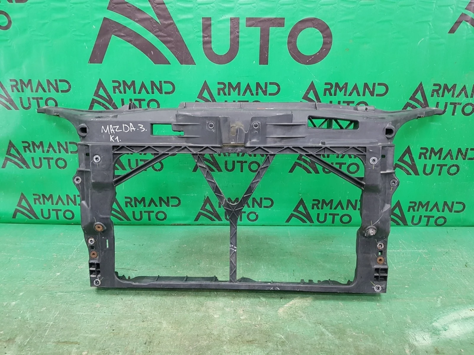 Панель передняя (суппорт радиатора) MAZDA 3 2003-2009 BP4K53110J8H 1 BK