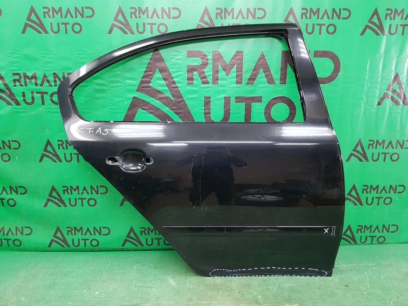Дверь SKODA OCTAVIA 2004-2013 1Z5833056 2 A5 (1Z), задняя правая