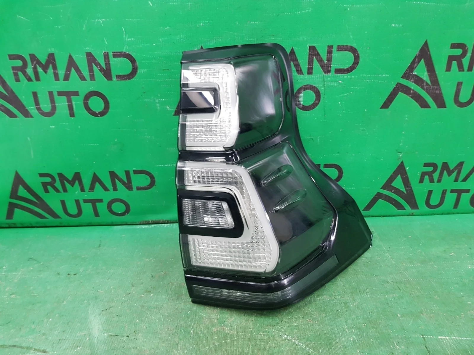 Фонарь TOYOTA LAND CRUISER PRADO 2017-2024 81551WQ010 150, правый