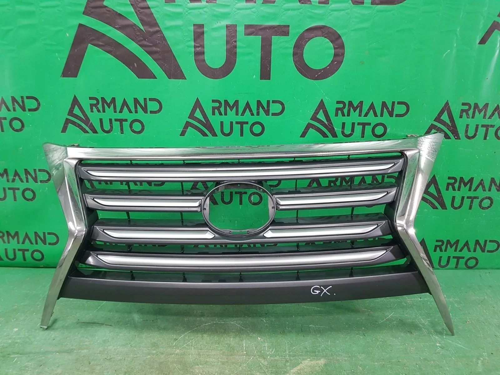Решетка радиатора LEXUS GX 2013-2019 5310160850 2 URJ150