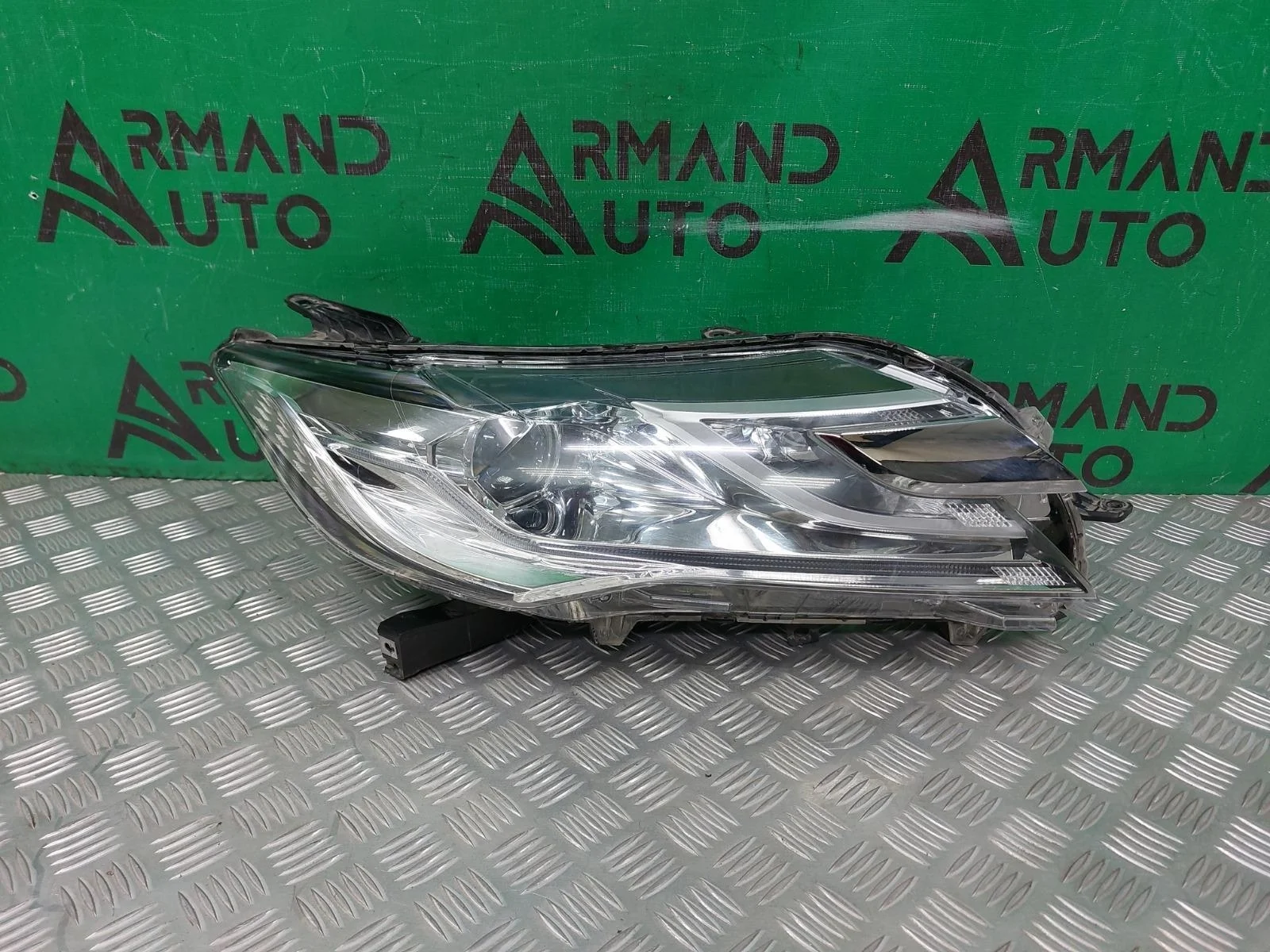 Фара MITSUBISHI PAJERO SPORT 2015-2021 8301C794 3, правая