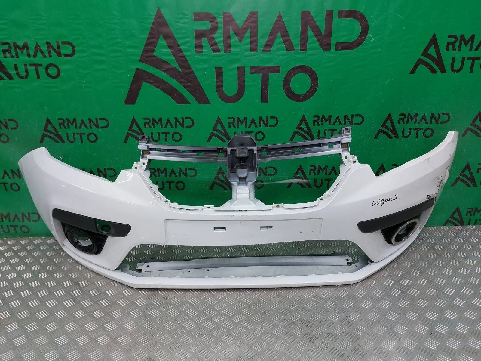 Бампер Renault Logan 2018-2022 620220063R 2, передний