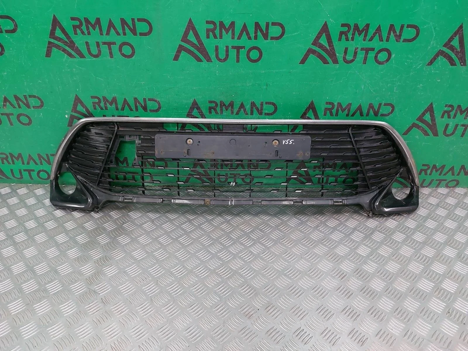 Решетка бампера Toyota Camry 2017-2018 5310206590 7 XV50, передняя