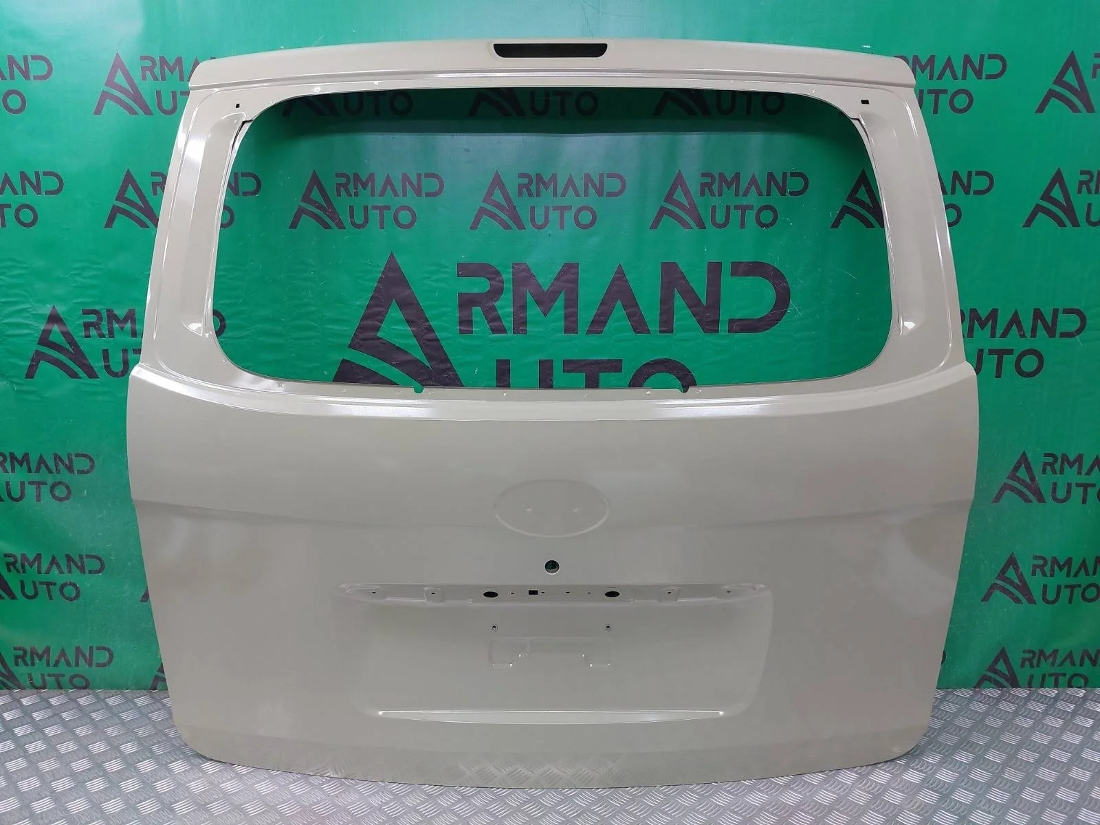 Дверь багажника Hyundai H1 / Grand Starex 2007-2021 737004H132 2