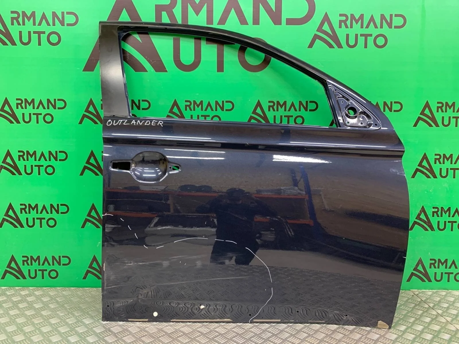 Дверь Mitsubishi Outlander 2015-2023 5700B844 3, передняя правая