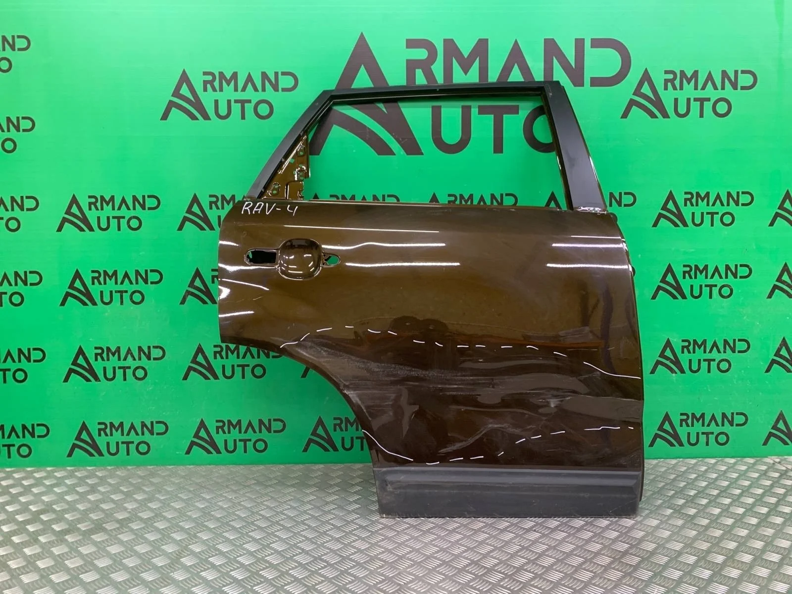 Дверь Kia Sorento 2009-2019 770042P010 2 XM, задняя правая