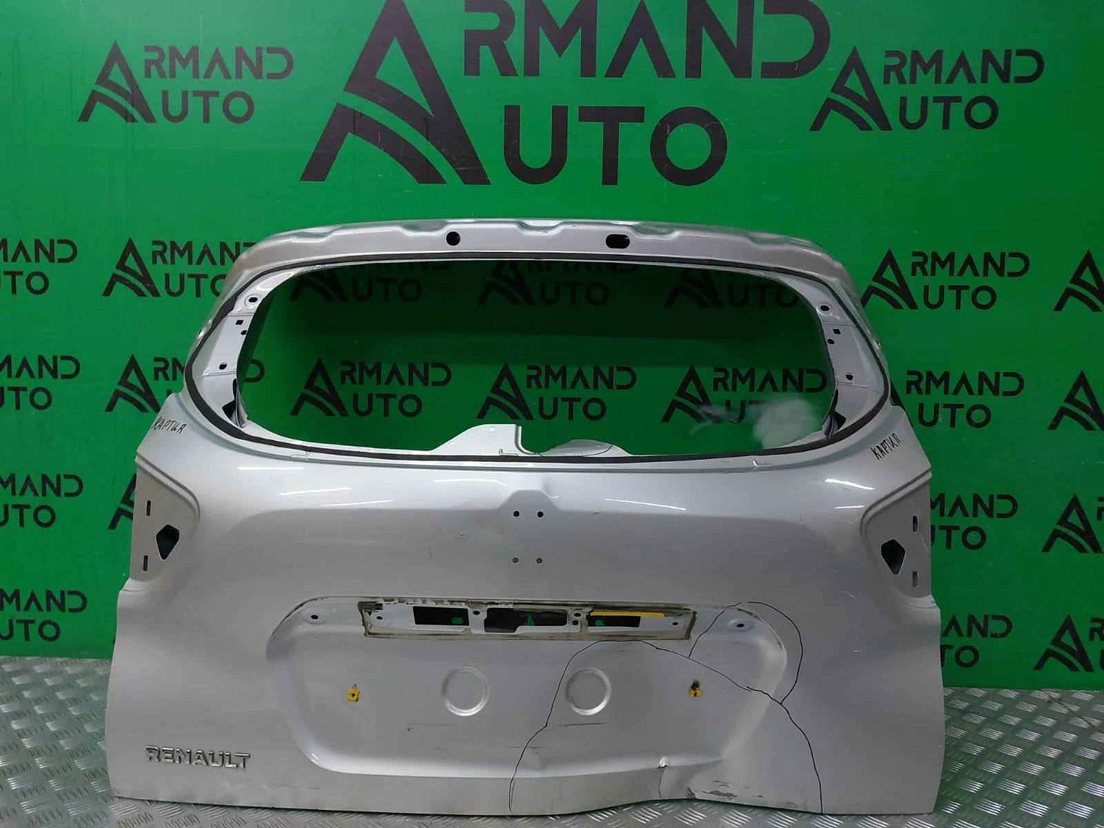 Дверь багажника Renault Kaptur 2016-2022 901006247R 1