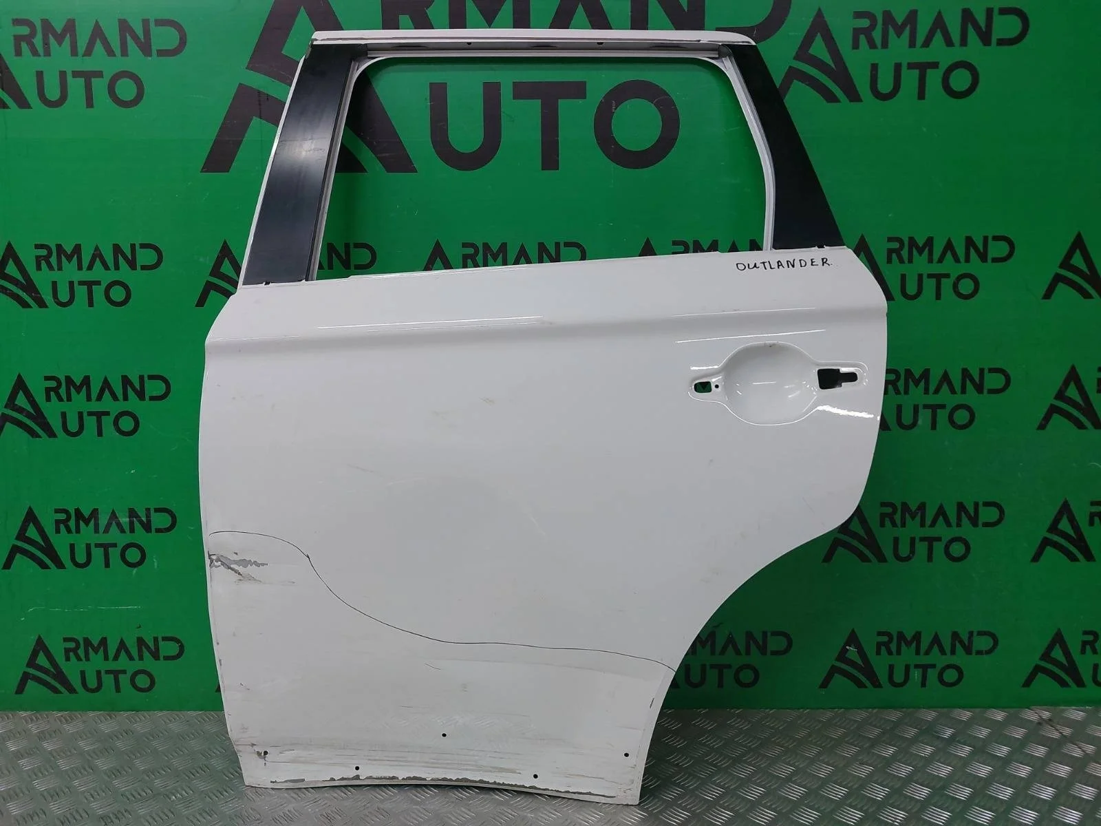 Дверь Mitsubishi Outlander 2015-2023 5730B557 3, задняя левая