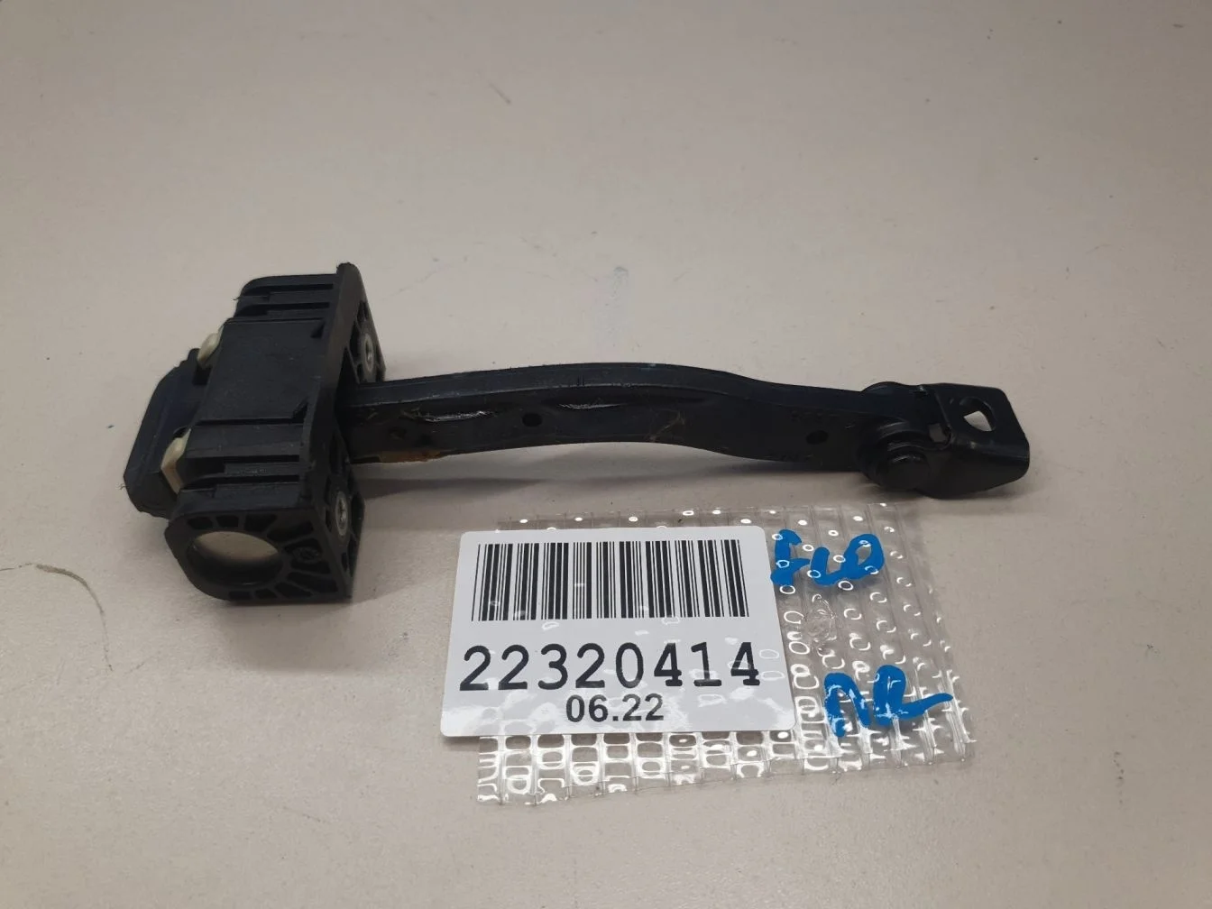 Ограничитель двери передней правой для BMW 5 F10 2009-2017