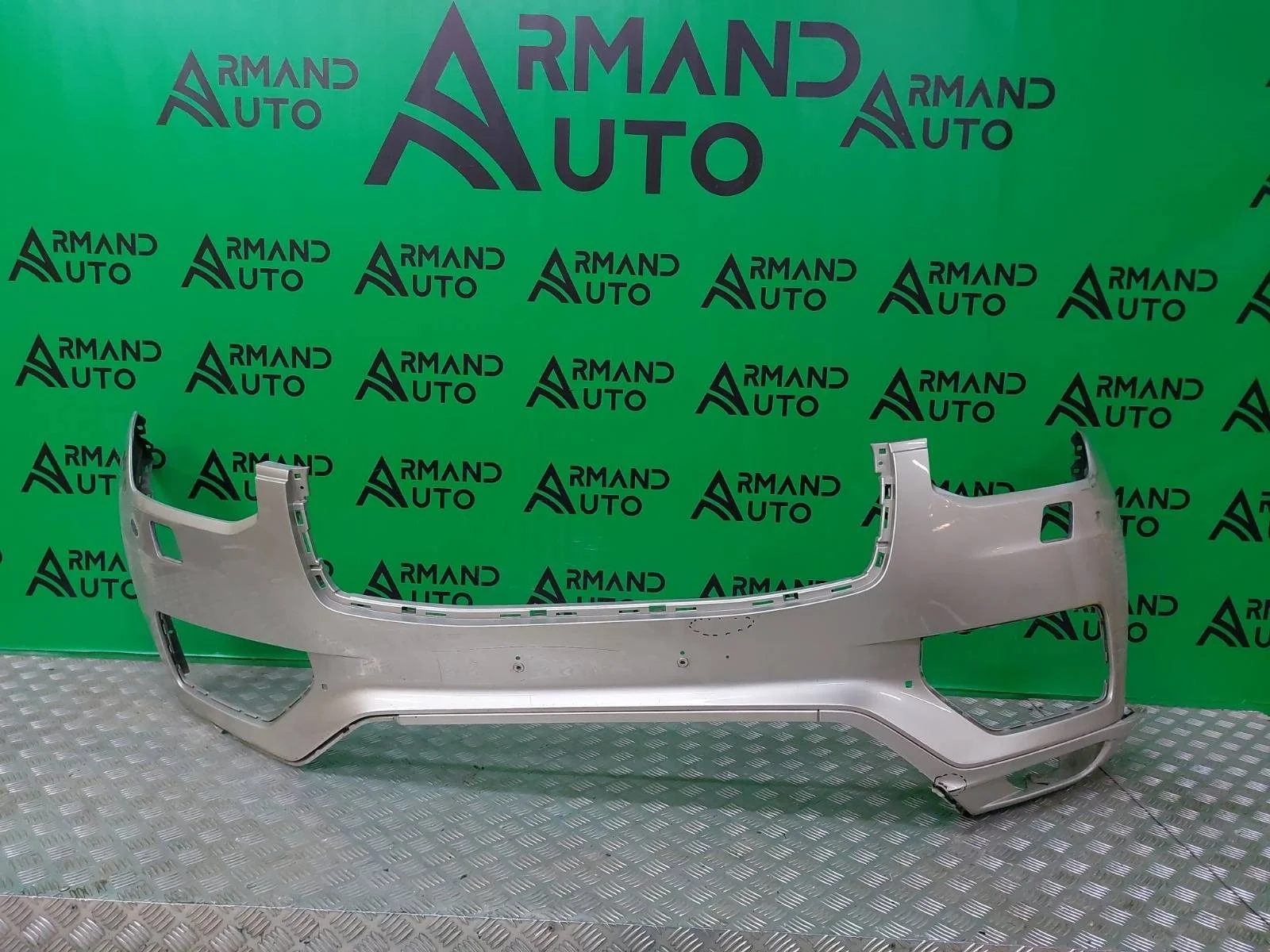 Бампер Volvo XC90 2014-2019 39825413 2, передний