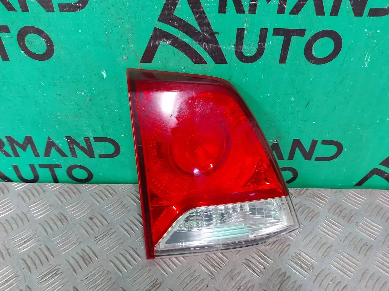 Фонарь внутренний Toyota Land Cruiser 2012-2015 8159160310 200, левый