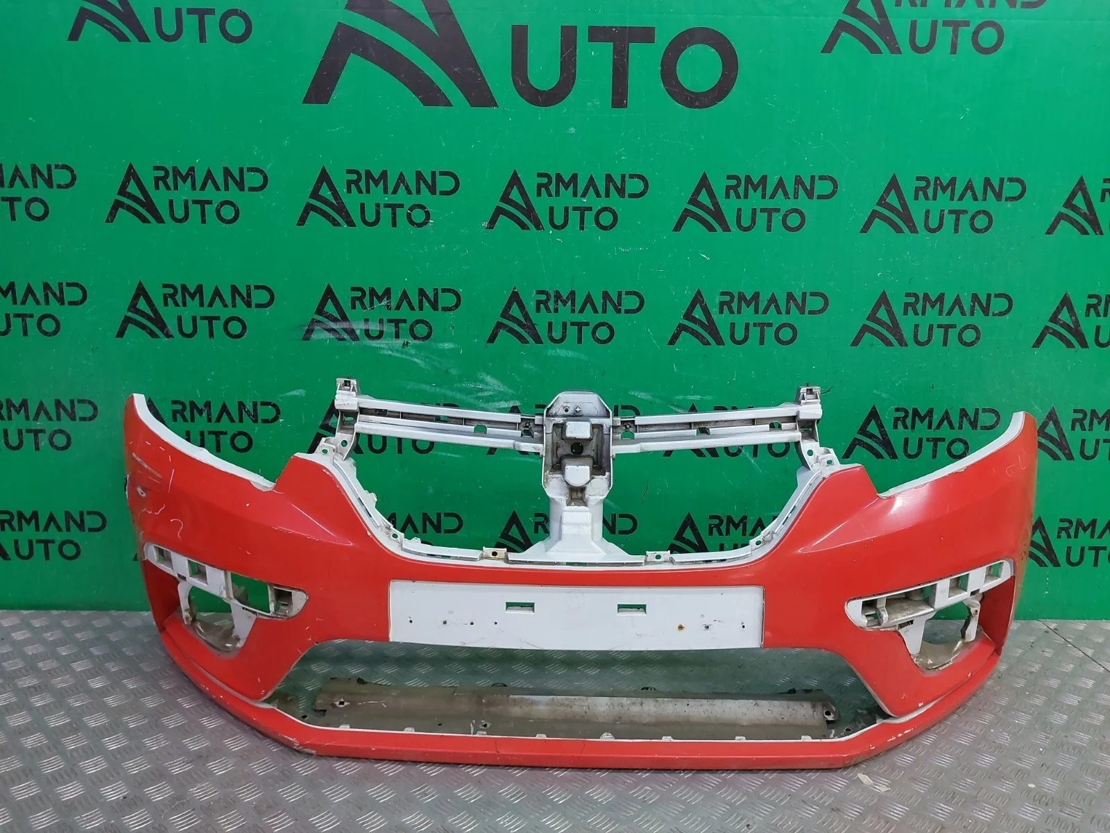 Бампер Renault Logan 2018-2022 620220063R 2, передний