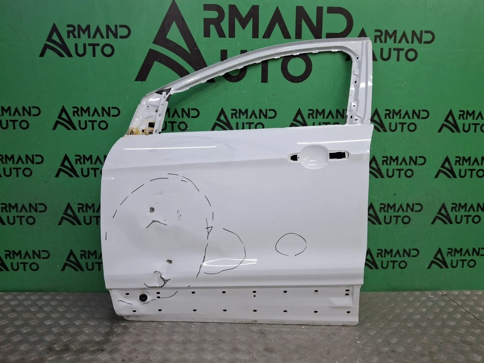 Дверь Ford Kuga 2012-2019 2420515 2 CBS, передняя левая