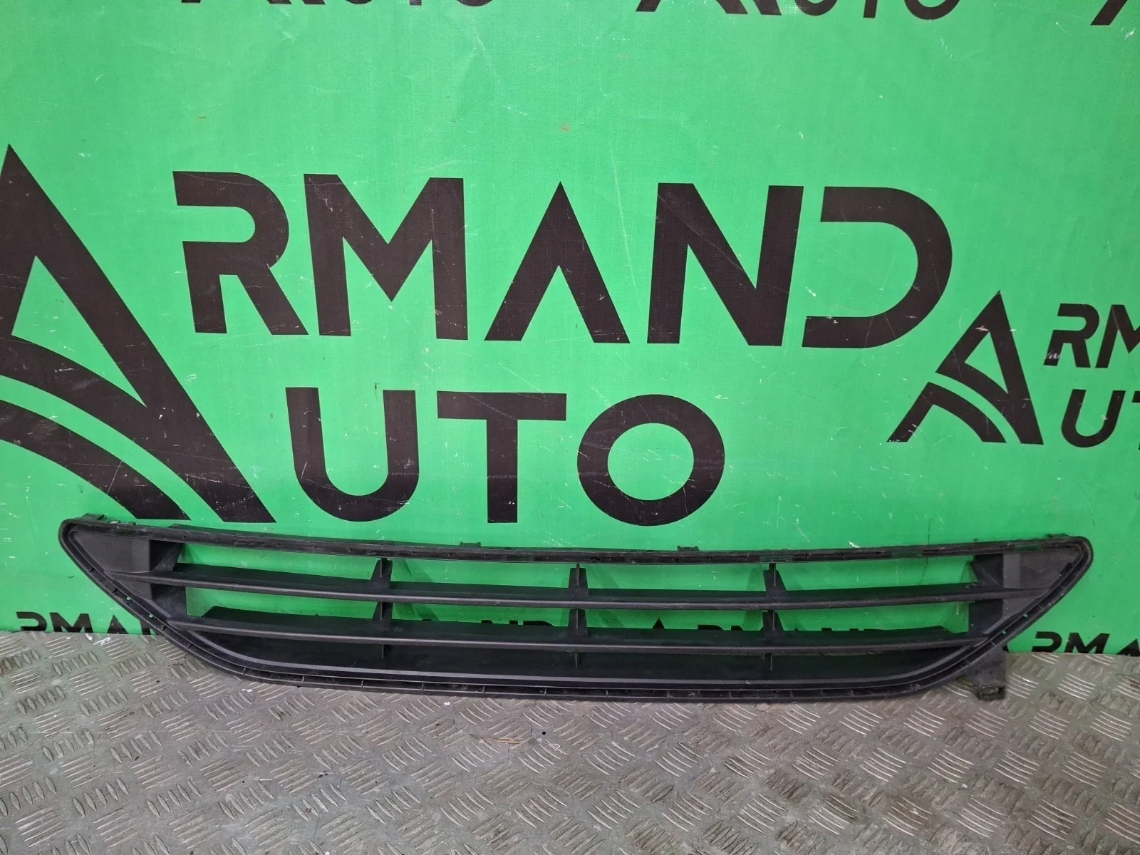 Решетка бампера Nissan X-Trail 2017-2022 622546FR0A 3 T32, передняя