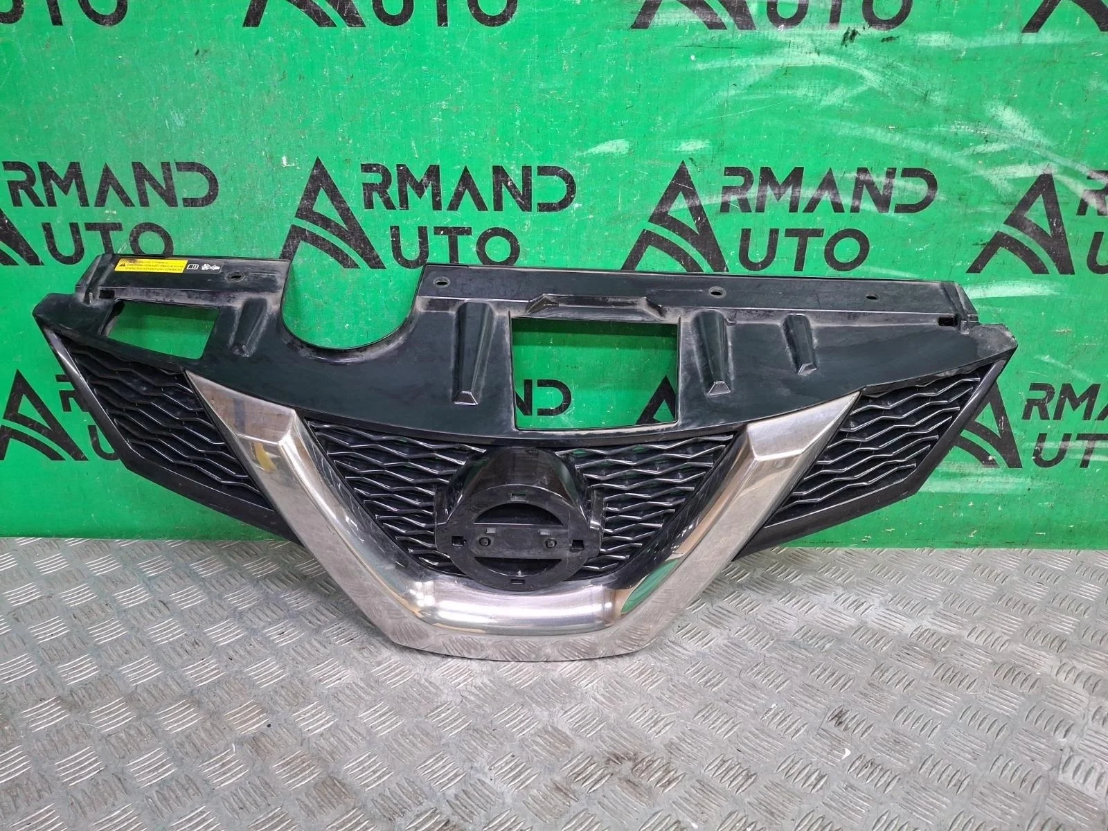 Решетка радиатора Nissan X-Trail 2013-2019 623104CE1B 3 T32