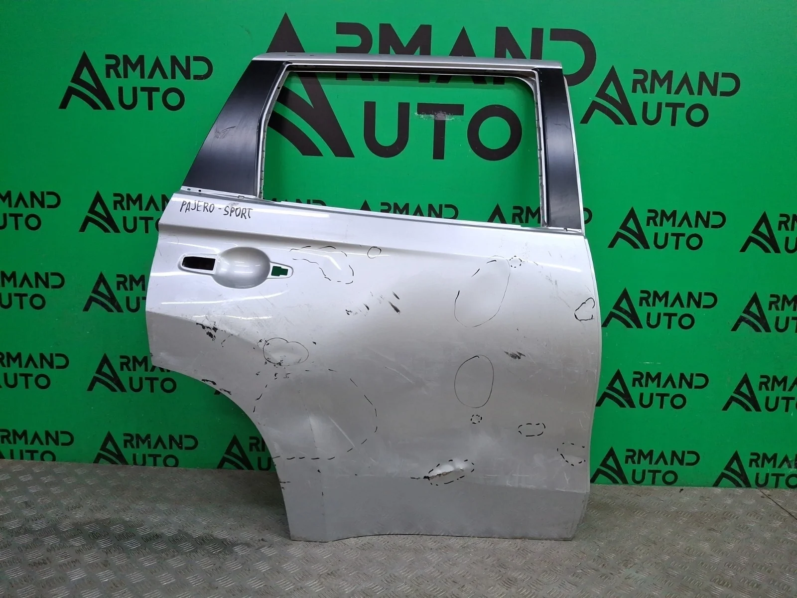Дверь Mitsubishi Pajero Sport 2015-нв 5730B882 3, задняя правая