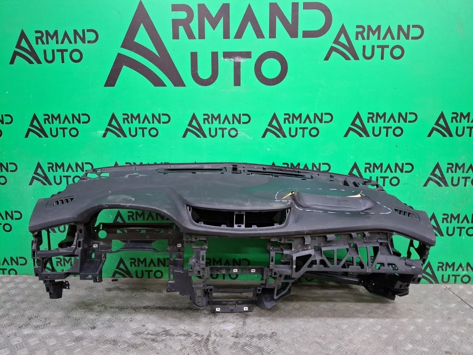 Торпедо Nissan X-Trail 2013-2022 682004CM0A 3 T32