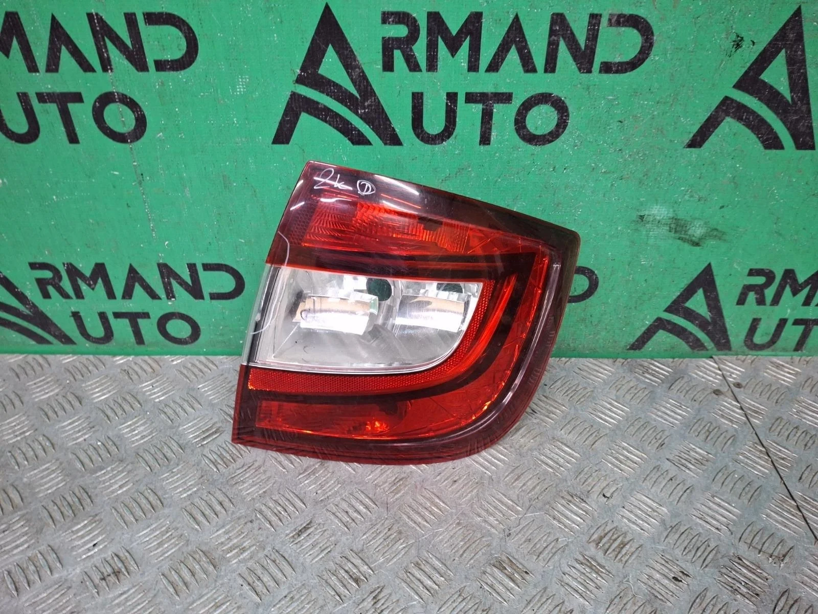 Фонарь Skoda Rapid 2017-2020 5JH945712 1, правый