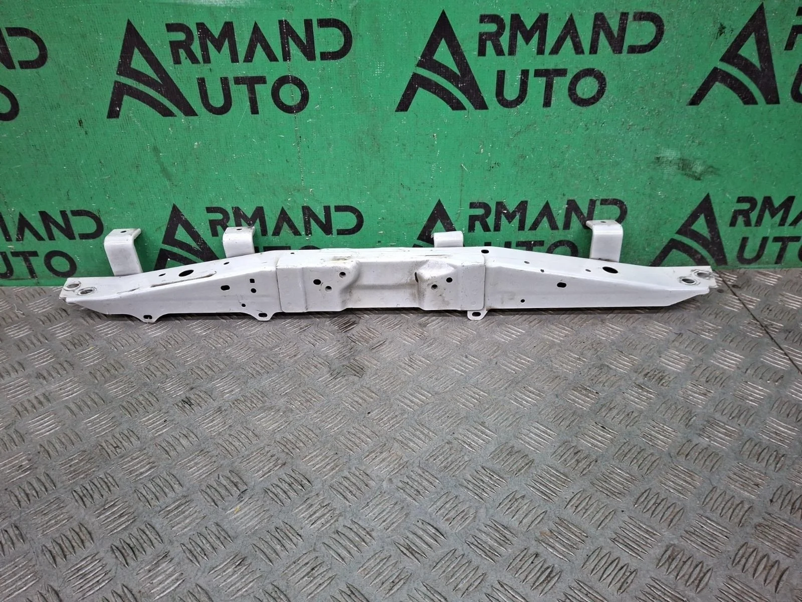 Панель передняя (суппорт радиатора) верхняя Nissan Qashqai 2013-2022 F25114EAMH 2 J11