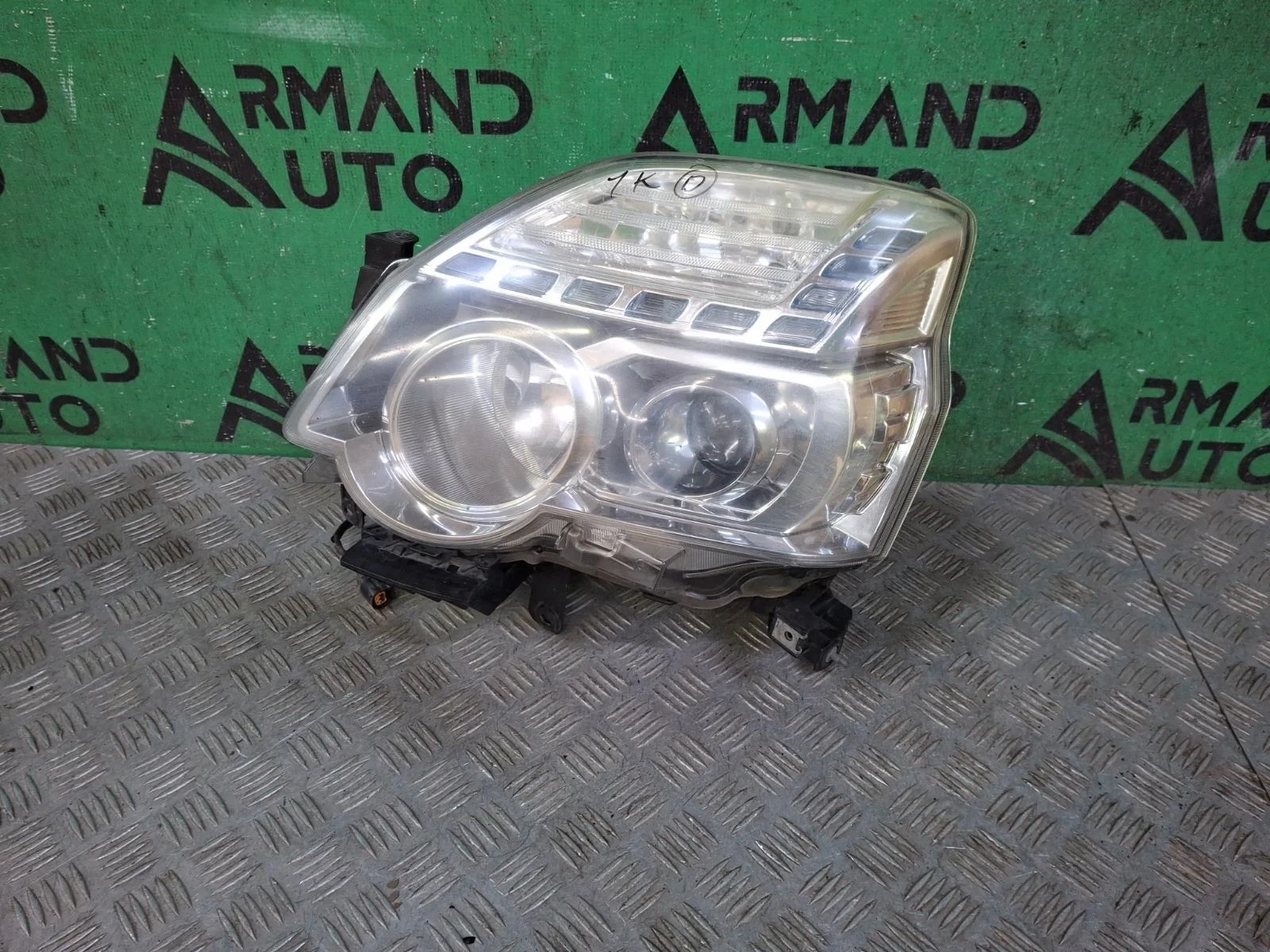 Фара Nissan X-Trail 2010-2015 260603UF5A 2 T31, левая