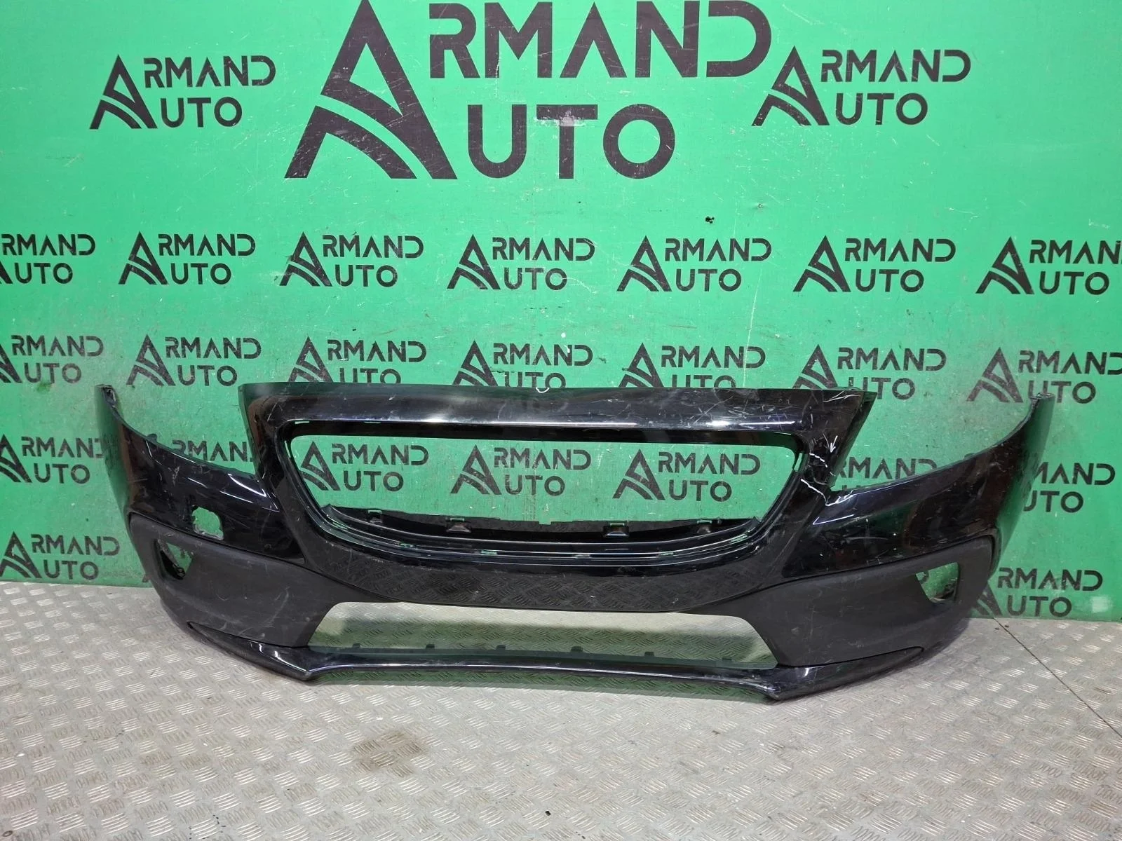 Бампер Volvo V40 Cross Country 2016-2019 39829795 1, передний