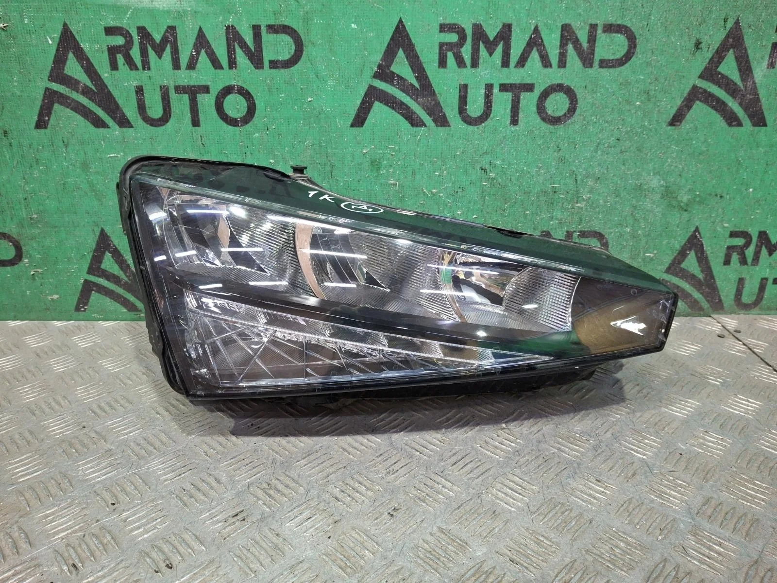 Фара Skoda Rapid 2020-2023 60U941020 2, правая