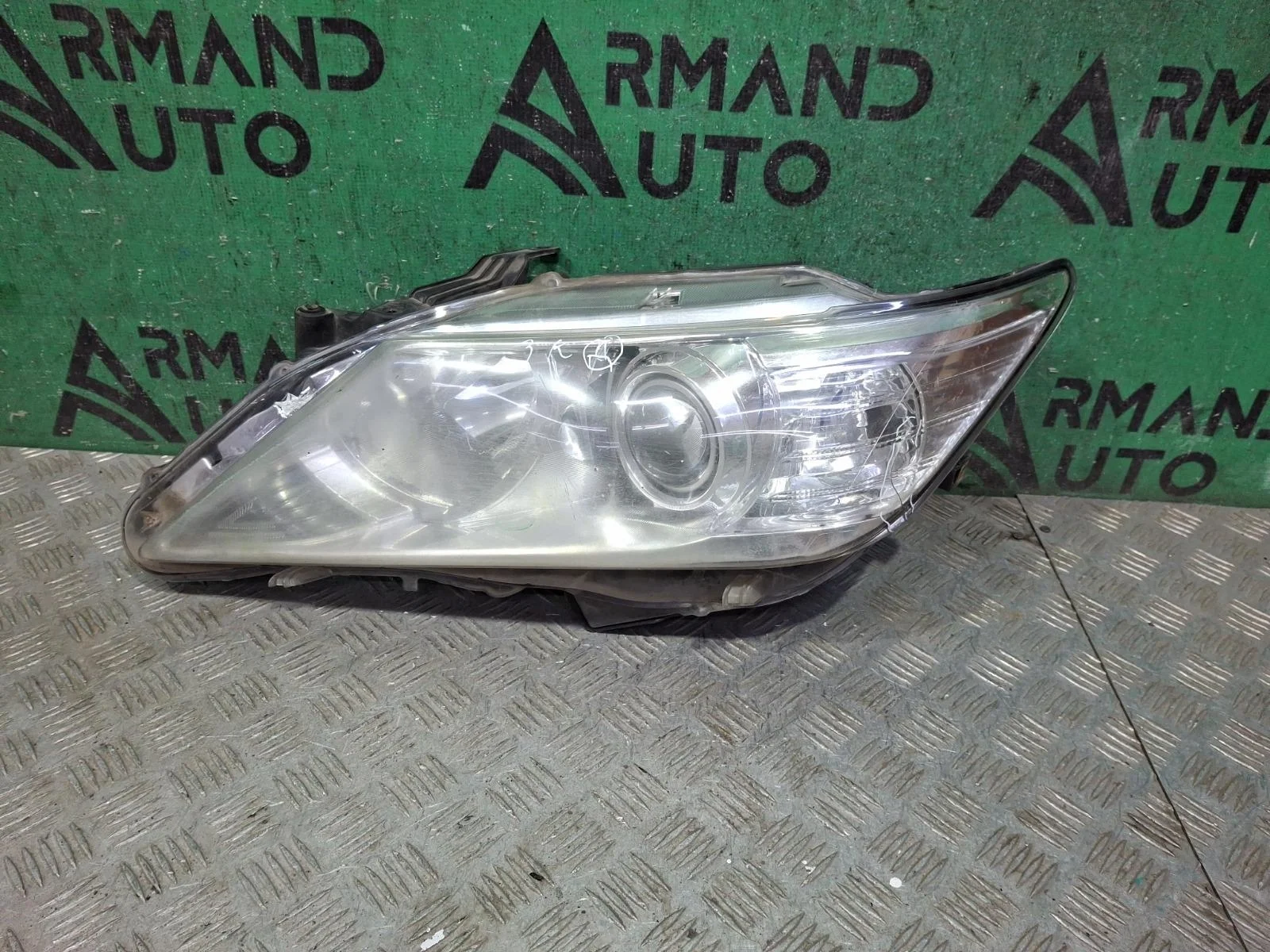 Фара Toyota Camry 2011-2014 8118533A50 7 XV50, левая