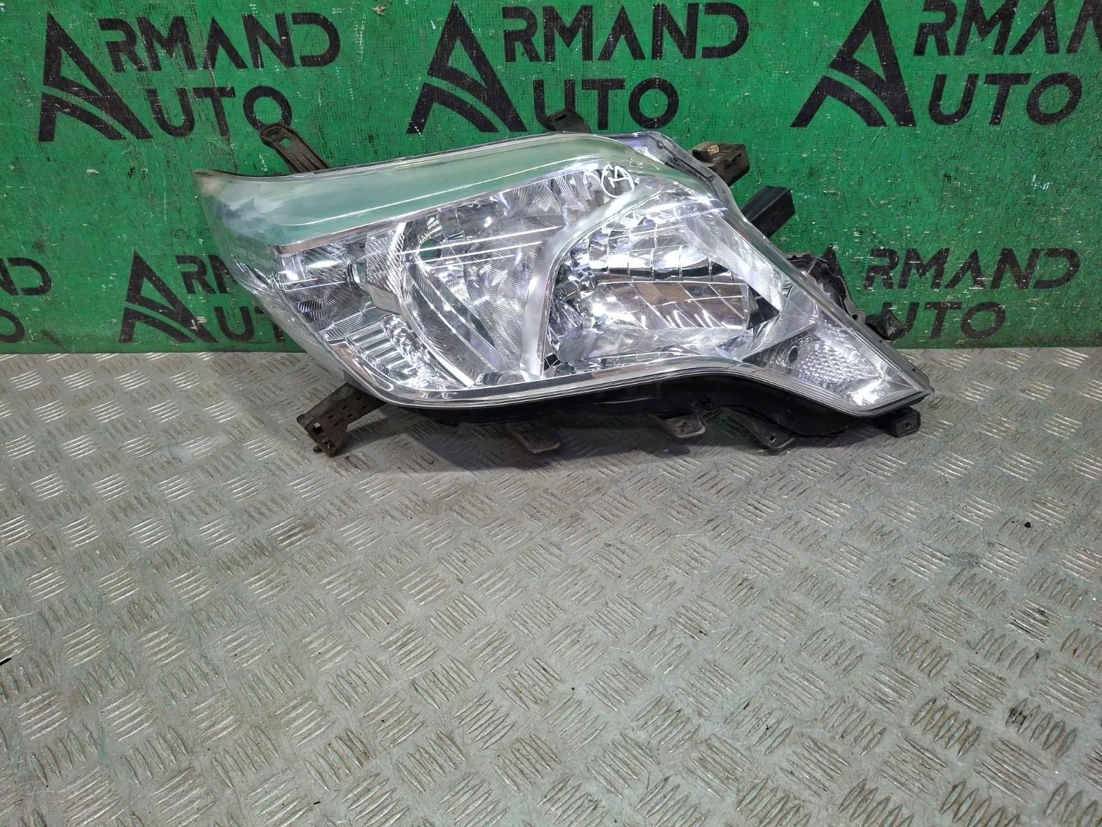 Фара Toyota Land Cruiser Prado 2013-2017 8113060J00 150, правая