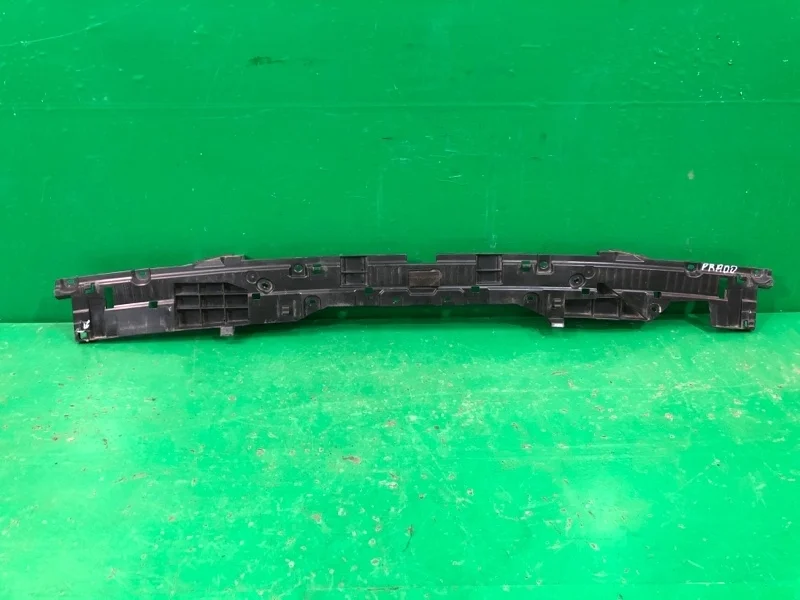 Кронштейн бампера TOYOTA LAND CRUISER 2015-2021 5261560081 200, задний