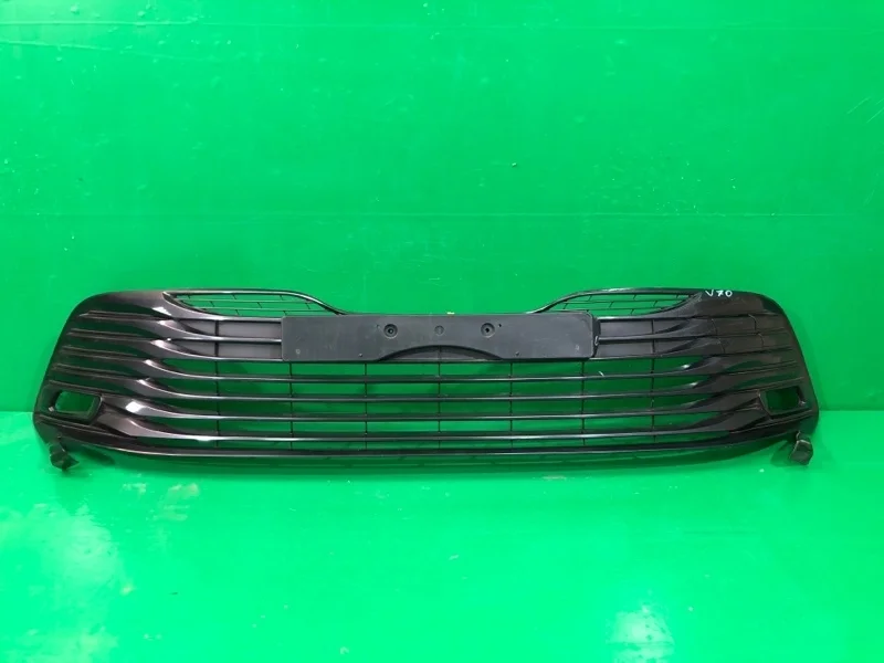 Решетка бампера TOYOTA CAMRY 2017-2021 5310233220 8 XV70, передняя